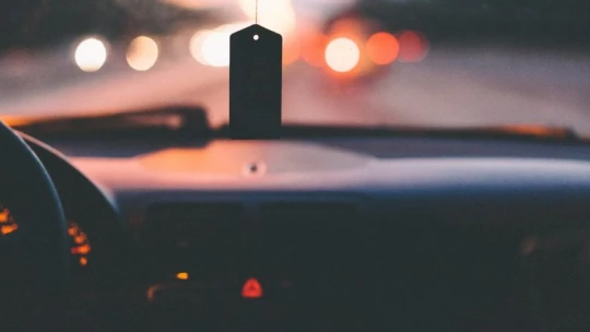Videó: átment a piroson az Uber önvezető autója