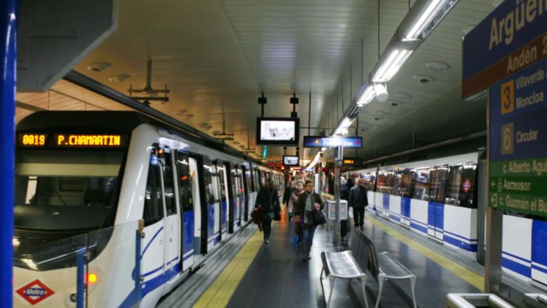 Mobilfizetéssel csábítja a felújítás után a metró az utasokat – Madridban