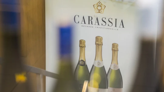 Dom Pérignon után végre a magyar bencéseknek is van pezsgőjük
