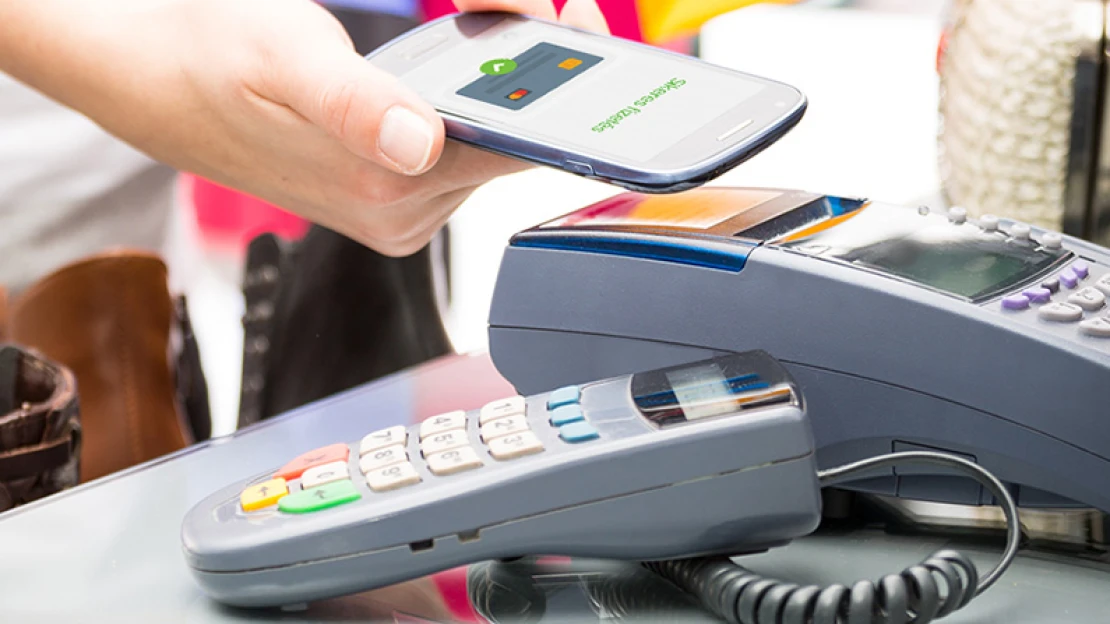 Már bankkártyával is elérhető a Google Pay Magyarországon