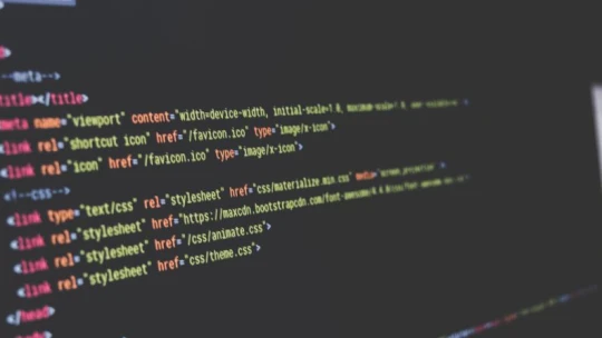 A CIA pénzén indult, most tőzsdére készül a legtitokzatosabb amerikai startup