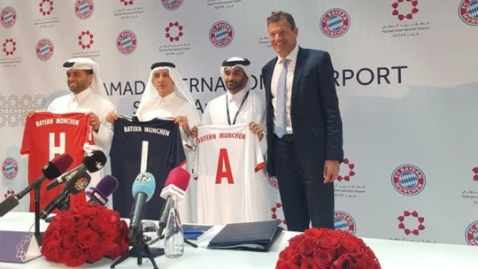 Nagy üzletet kötött a Bayern München: az elszigetelt Katar egyre több pénzt tol az európai fociba