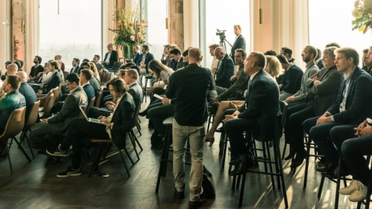 Pénz mellett valami mást is ad a holland kormány a startupoknak