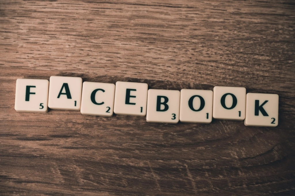 A Facebook tagadja, hogy lehallgat mindenkit – a felhasználók mást tapasztalnak