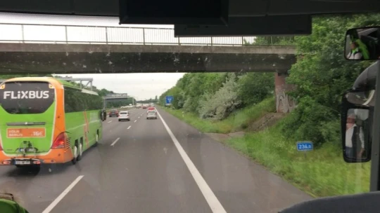 Íme a mészárosi sebességgel terjeszkedő buszvállalat