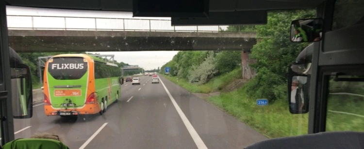 Nagyon rákaptunk a fapados buszozásra: sűrítik a Budapest-Bécs járatot