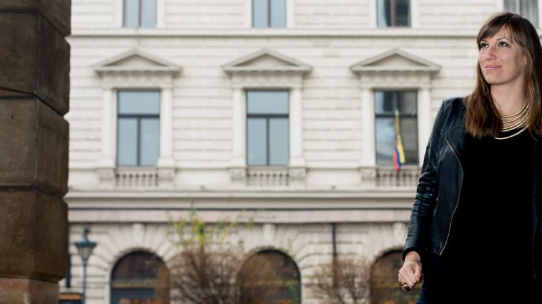 A magyar rendezőnő, aki filmet készített az indiai savtámadások áldozatairól