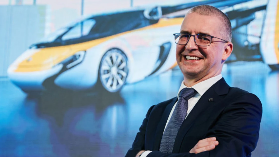 Juraj, a szomszédból: épített egy repülő autót, lenyomná az Airbust és az Ubert
