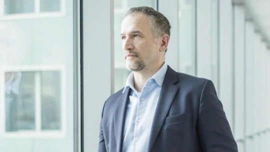 Papírkupac és okostanácsadás – erre számíthatnak a magyar befektetők