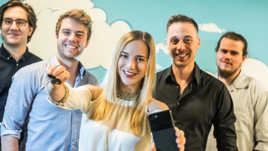 Hatszor lopták el a telefonjukat. Inkább fejlesztettek egy lopásbiztos tokot