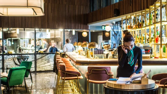 Gulyás luxushúsból: exkluzív étteremlánc nyit egységet a Clark Hotelben