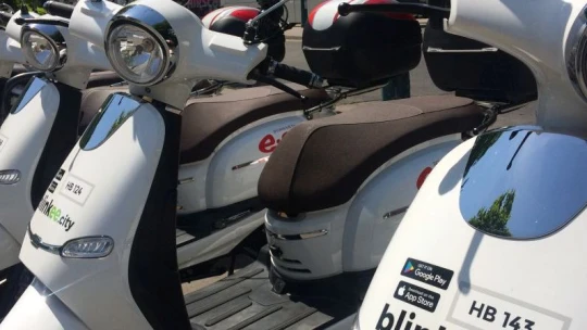 Itt van Budapest első közösségi robogója!