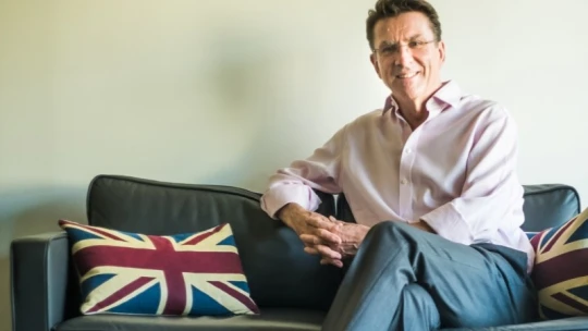 Iain Lindsay brit nagykövet nagyon képben van a magyar kézműves sörökkel is