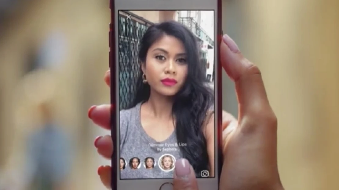 Mostantól pénzt termelhet, ami eddig csak a nyuszifüles szelfire volt jó