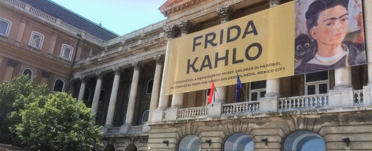 Két különleges Frida Kahlo-festményt is árverésre bocsátanak