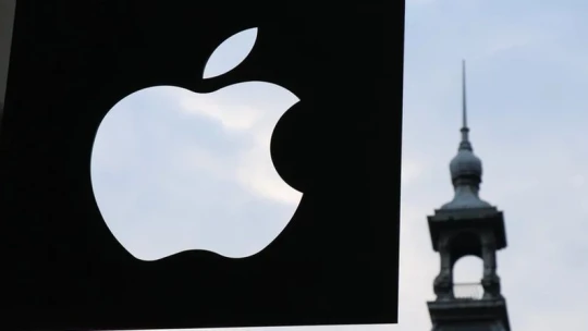 150 milliárdos kártérítést fizethet az Apple, amiért lassította a régi Iphone-okat