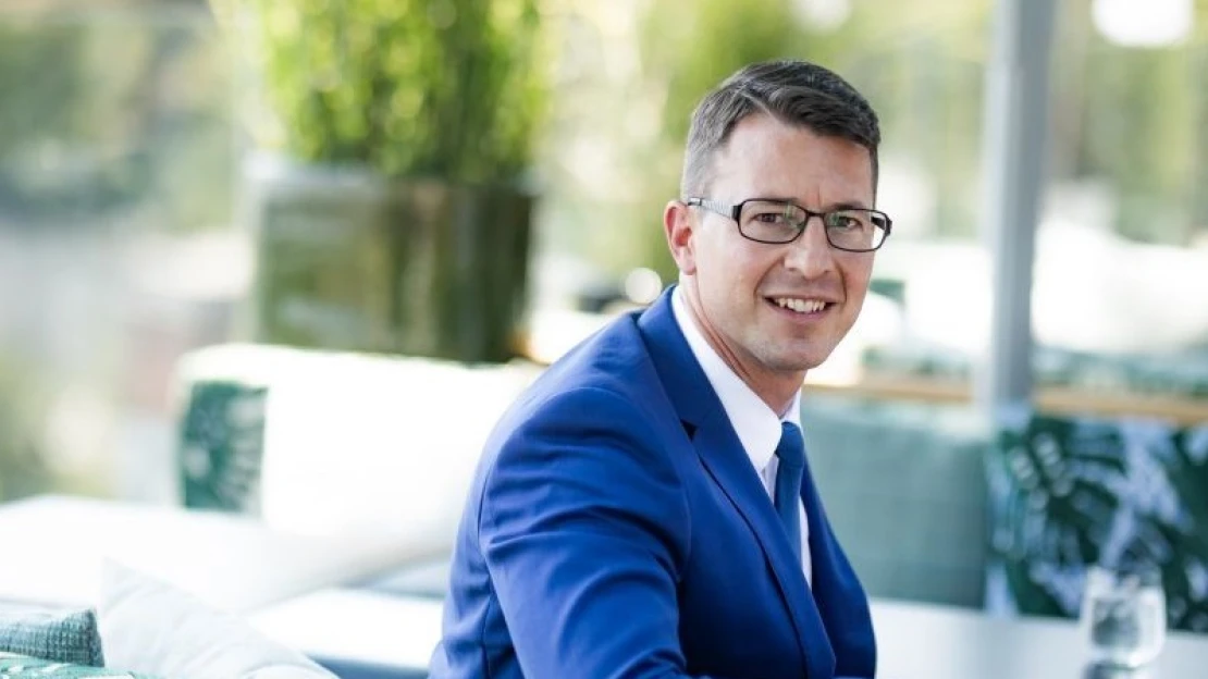 Hitel a dobozon kívül