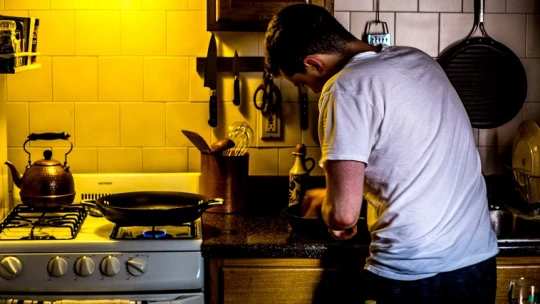 Fele annyit kell dolgoznia egy bécsi egyetemistának, mint egy budapestinek, ha lakást akar bérelni
