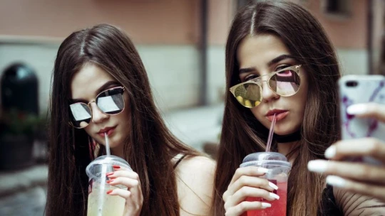 Távoznak az Instagram éléről az alapítók