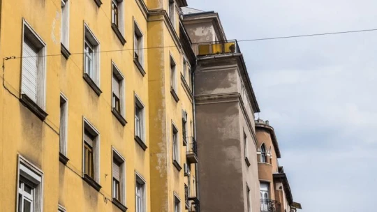 Továbbra is 50 millió környékén veszünk lakást – de jóval kisebbeket