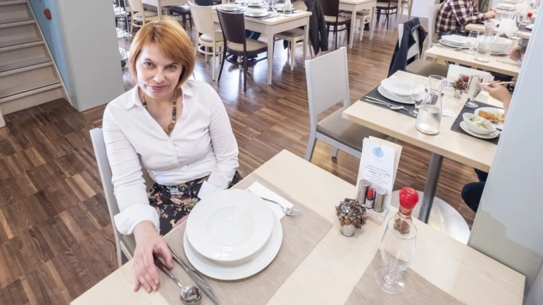 Fogyatékkal élőkkel vitték sikerre az éttermet vidéken – nyitják az új egységet, de már Budapesten