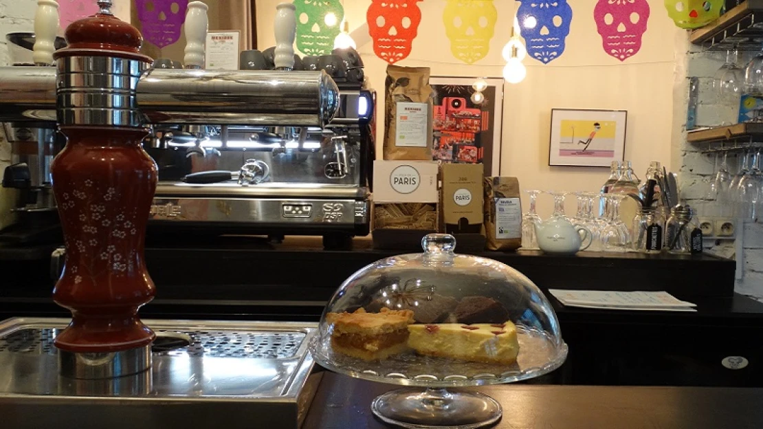 Kipróbáltuk a magyar éttermet Párizsban, ahová a franciák a gulyásleves és a hírességek miatt is járnak