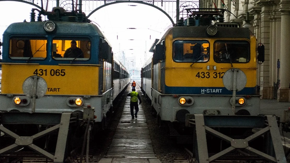 A jegyár fele visszajár, ha egy óránál többet késik a vonat, két órás késés esetén teljes visszatérítés jön!