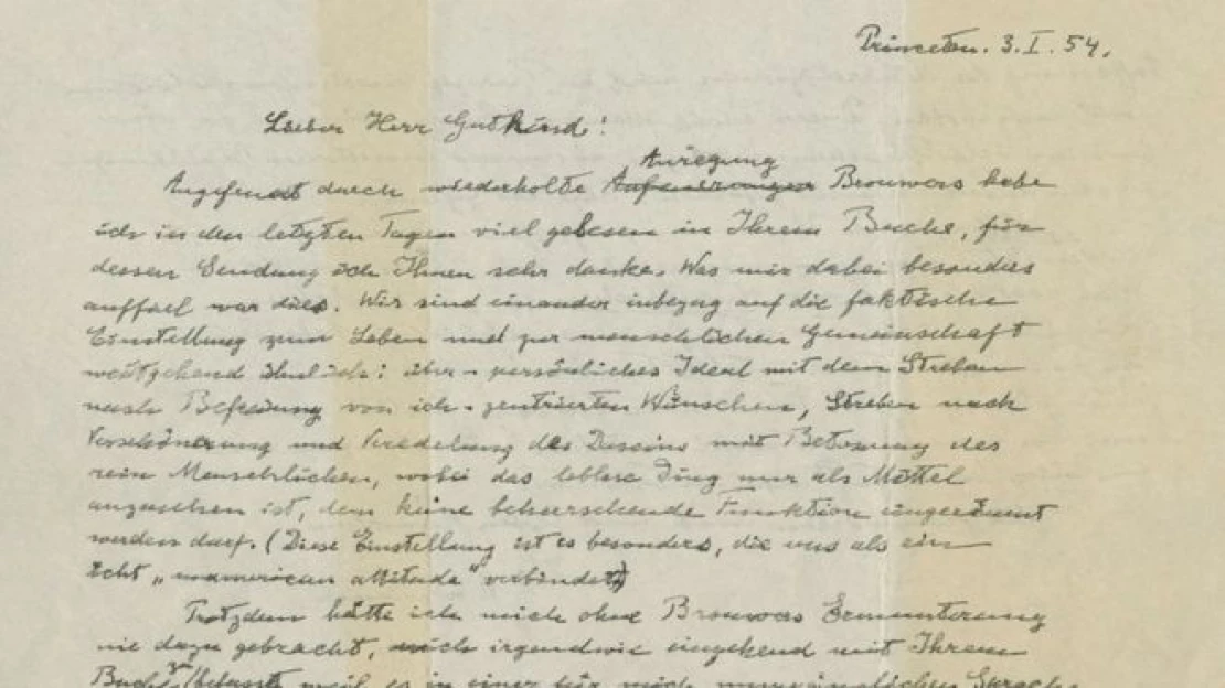Közel hárommillió dollárt fizettek Albert Einstein Isten-leveléért egy aukción