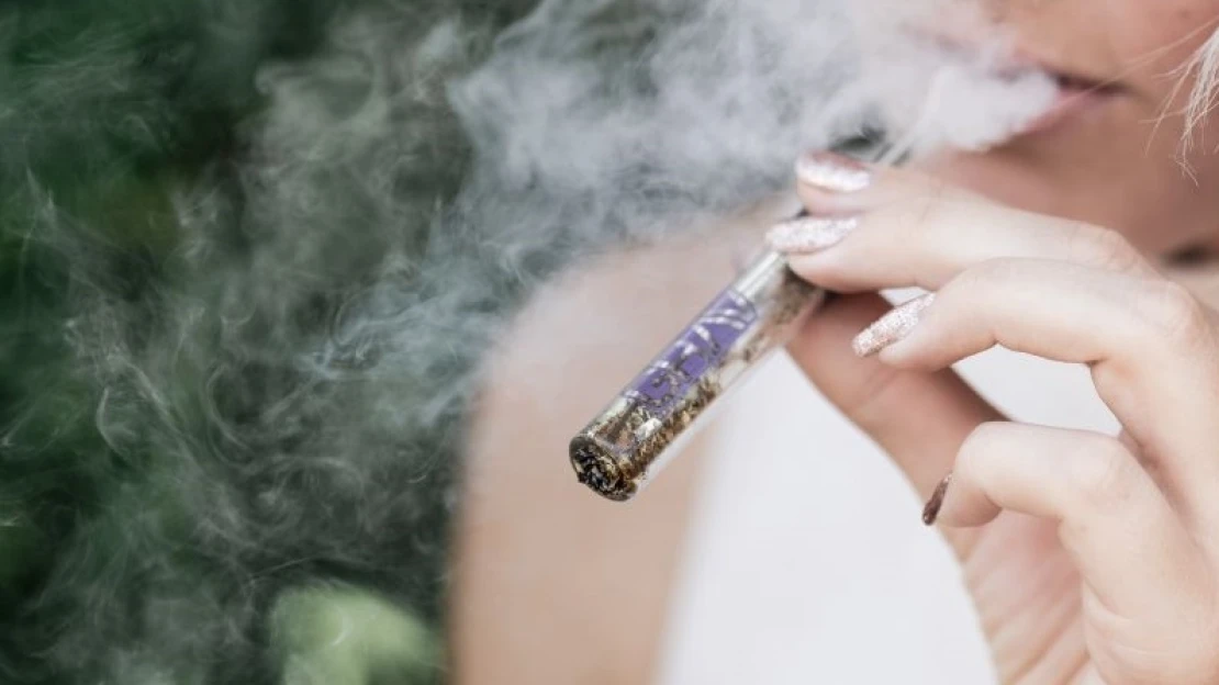 Beteg gyerekek és erőszak: ez vezet a marihuána legalizálásához (ami persze üzletnek sem utolsó)