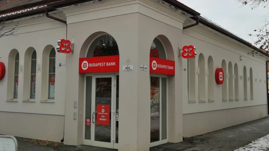 Egy éven belül létrejöhet a szuperbank? 200 milliárdért eladó a Budapest Bank