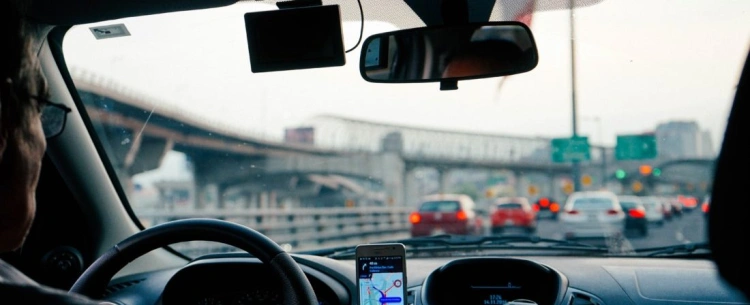 Tőzsdére megy az Uber: úgy tűnik kevesebbel is beérik