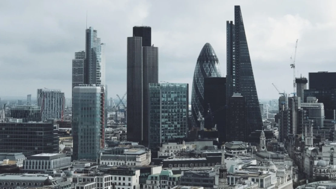 Alapjövedelem: egyre többen kísérleteznek, de miben kellene mérni az eredményeket?