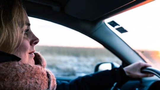 Univerzális sebességlimittel látja el a Volvo az autóit, hogy ne legyen annyi baleset