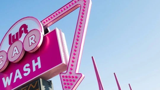 Gyorsasági verseny a tőzsdéig: ki nyer igazából az Uber-Lyft gyilkos küzdelmén?