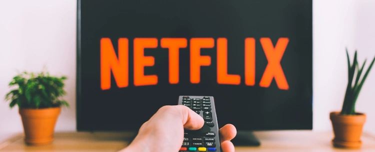 Több mint 100 ezren iratkoztak le a Netflixről, máris zuhantak a részvényei