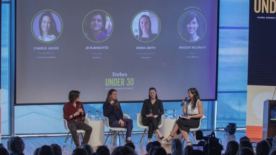 Pozsonyba hozza az amerikai Forbes a világ leginnovatívabb fiataljait – Forbes Under 30 Summit Global Retreat