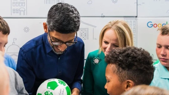 Nem kell félteni a Google-t és a Facebookot