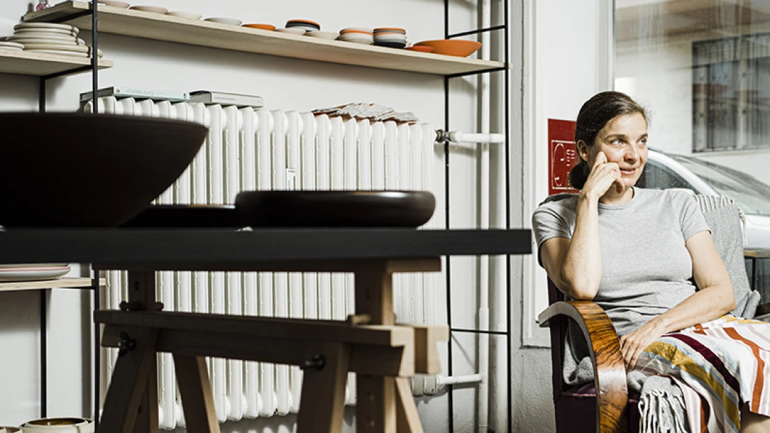 A gyerekkel gyurmával kezdte, ma a top éttermek legmenőbb keramikusa – Konda Brigi neve márka lett