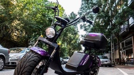 Újabb közösségi robogómegosztó indul Budapesten