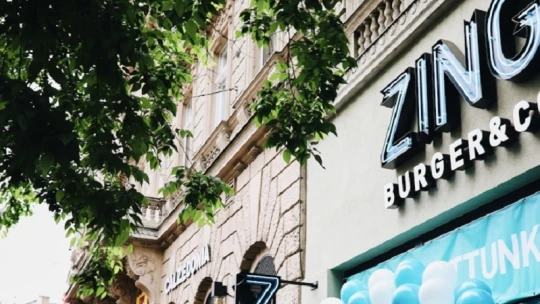 Volt Mekis nyitja a magyar Zing Burger első franchise éttermét
