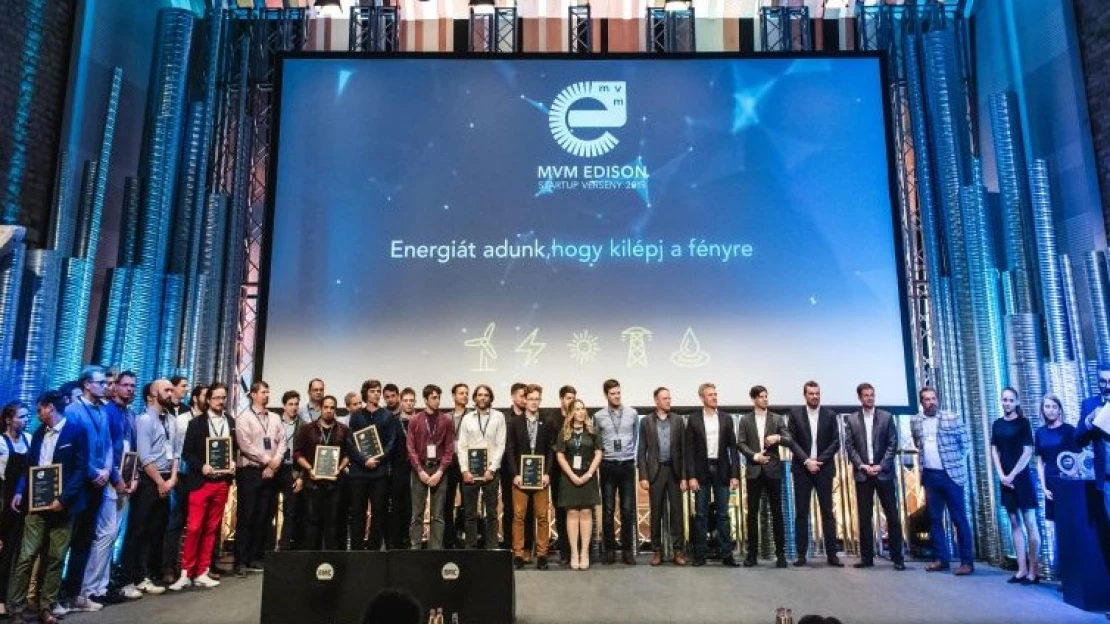 Egyensúlyba hoznak
