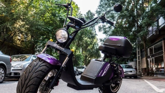 Bemutatták Budapest új közösségi robogóját – íme, az árak