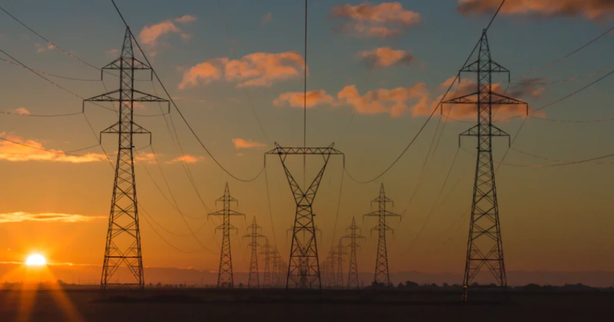 Versenyhátrányban a magyar cégek? Ennyivel fizetnek többet áramért az ipari nagyfogyasztók