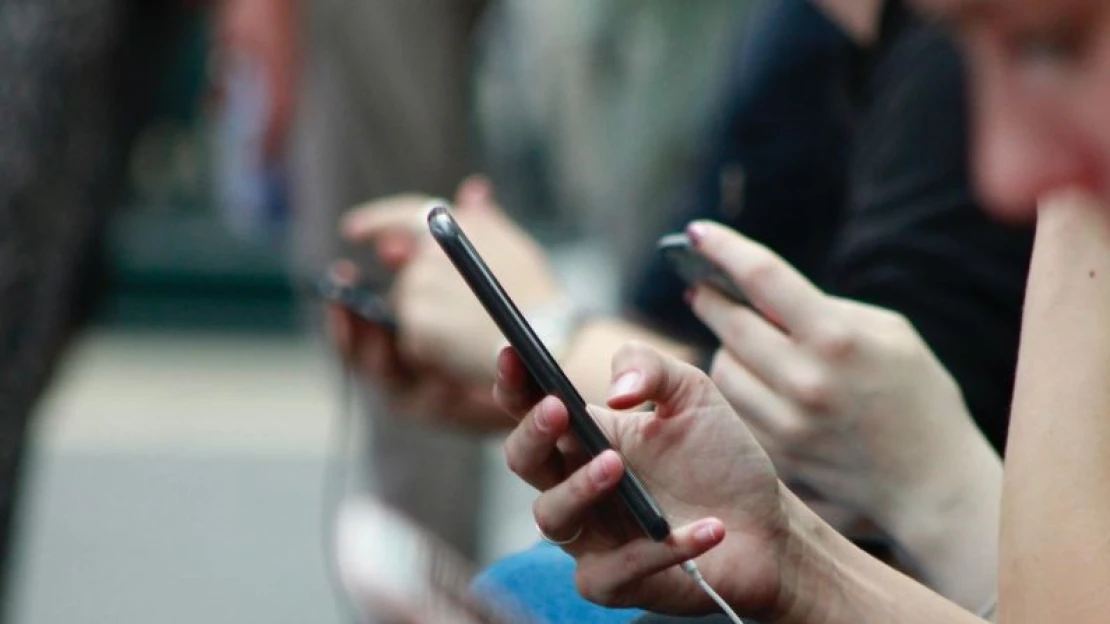 Olcsón megússzák a mobilnetet a magyar fiatalok