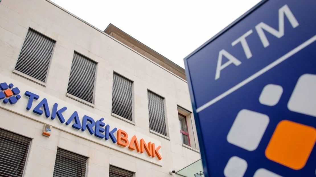 Újabb bankokat kebelez be Mészáros Lőrinc