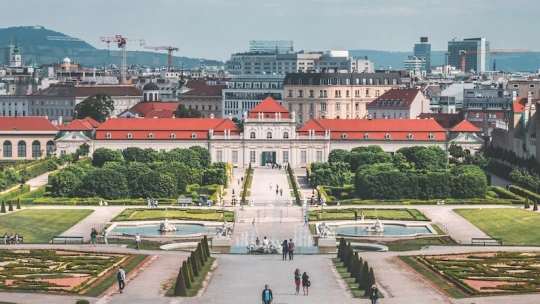 Elektromos fiákert állítottak a forgalomba Bécsben