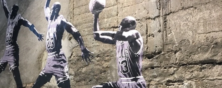 Kosárcsapat, cipőmárka, kórház- Michael Jordan rendelőintézetet nyitott szülővárosában