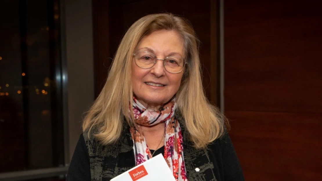 Kamaszlányként menekült el ’56-ban, kiadót épített Kanadában, most Sorosról írt könyvet Anna Porter