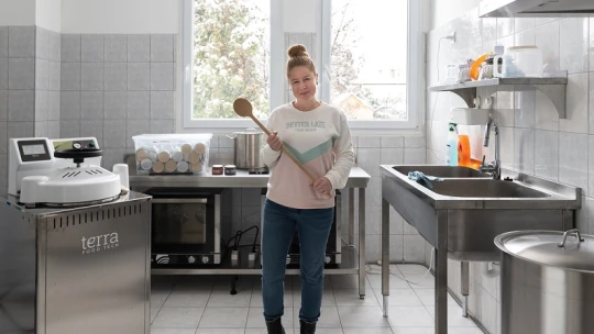 A segély és a sajnálat hosszú távon nem fenntartható