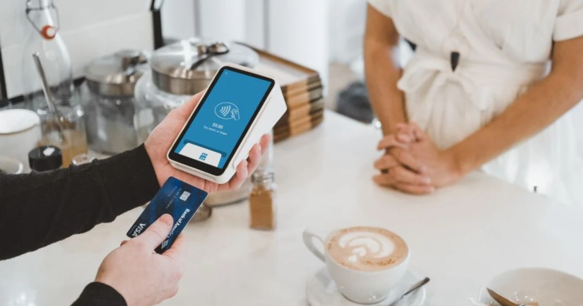 Csalóka a valóság a szárnyaló béreket mutató számok mögött